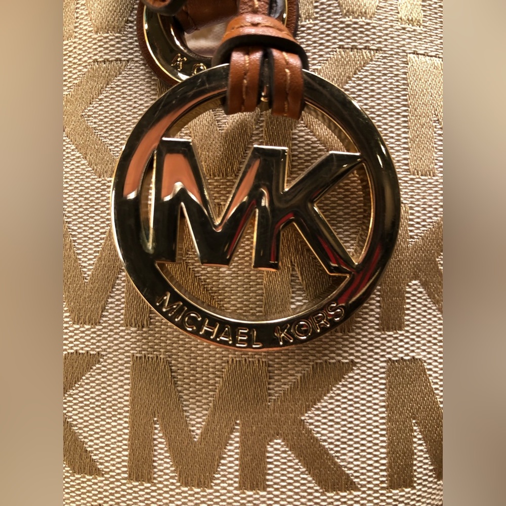 2 - Piece - Micheal Kors - Signature Jacquard North South Tote and Wallet - Picture 3 of 16
